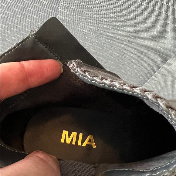 MIA Side Zip Ankle Booties - Picture 8 of 9